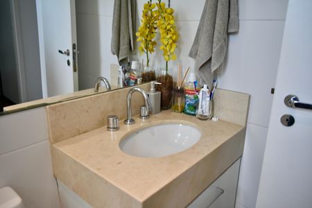 Apartamento à venda com 100m², 3 quartos e 2 vagasBanheiro Social