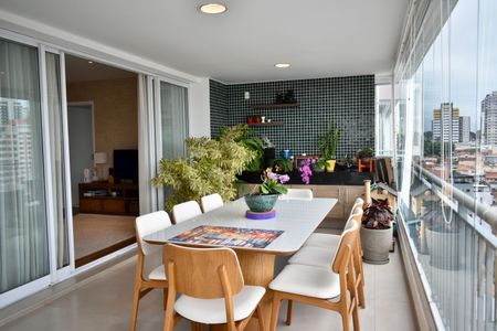 Apartamento à venda com 100m², 3 quartos e 2 vagasVaranda