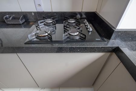 Apartamento à venda com 36m², 2 quartos e 1 vaga Apartamento à venda com 36m², 2 quartos e 1 vagaCozinha e Área de Serviço