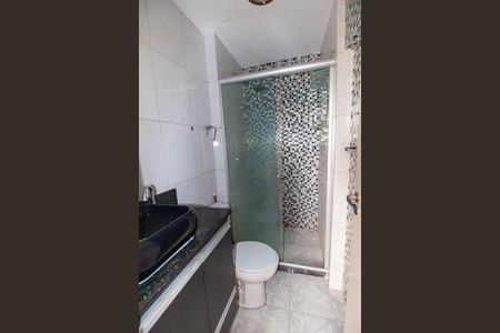 Apartamento à venda com 70m², 3 quartos e 1 vaga Apartamento à venda com 70m², 3 quartos e 1 vagaBanheiro da Suíte