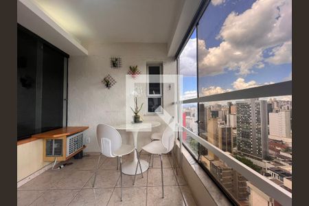 Apartamento para alugar com 100m², 1 quarto e 1 vaga