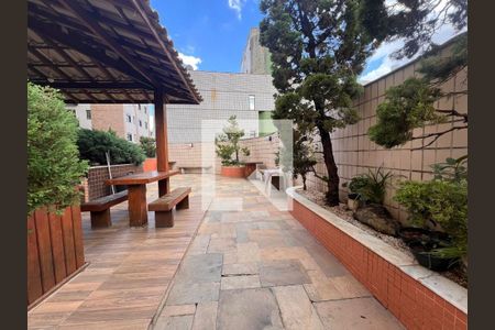 Apartamento para alugar com 100m², 1 quarto e 1 vaga