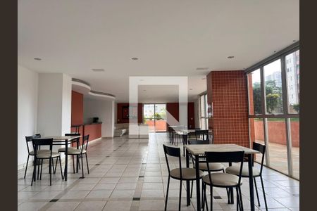 Apartamento para alugar com 100m², 1 quarto e 1 vaga