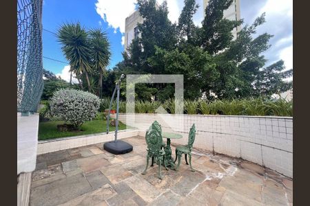 Apartamento para alugar com 100m², 1 quarto e 1 vaga