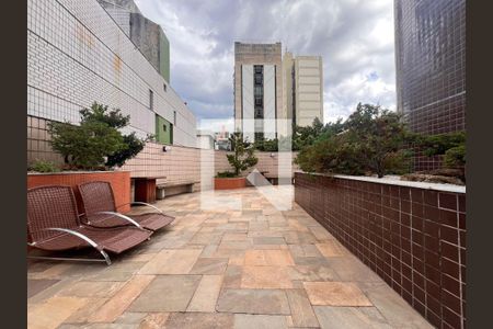 Apartamento para alugar com 100m², 1 quarto e 1 vaga