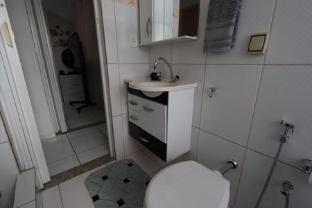 Apartamento à venda com 70m², 2 quartos e sem vagaBanheiro