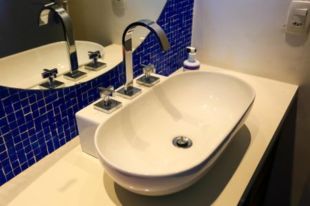 Apartamento à venda com 160m², 3 quartos e 4 vagasBanheiro da Suíte 1