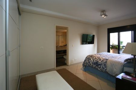 Apartamento à venda com 160m², 3 quartos e 4 vagassuite 3