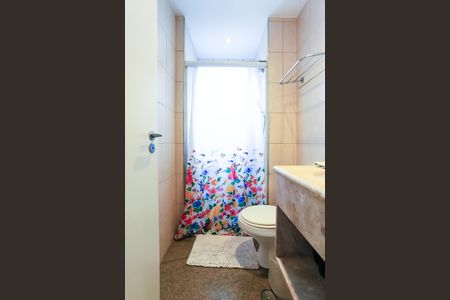 Apartamento à venda com 160m², 3 quartos e 4 vagasBanheiro da Suíte 2