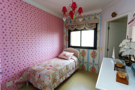 Apartamento à venda com 160m², 3 quartos e 4 vagassuite 2