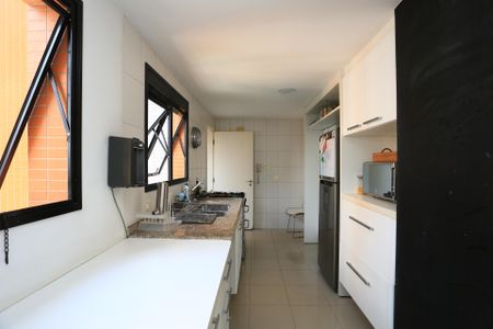 Apartamento à venda com 160m², 3 quartos e 4 vagascozinha