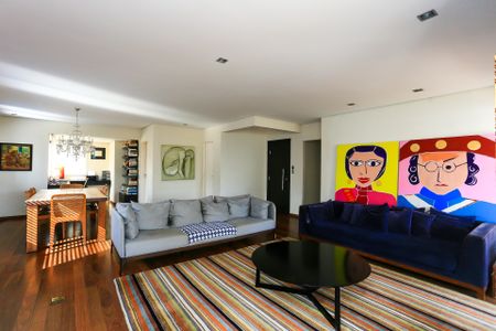 Apartamento à venda com 160m², 3 quartos e 4 vagasSala 