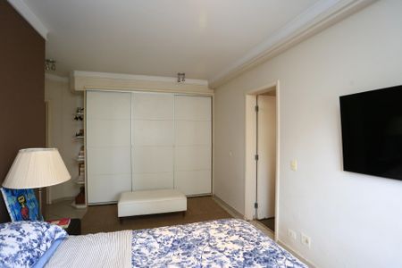 Apartamento à venda com 160m², 3 quartos e 4 vagassuite 3
