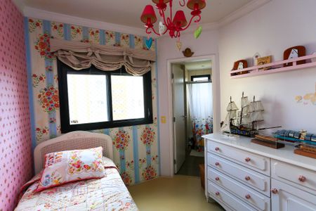 Apartamento à venda com 160m², 3 quartos e 4 vagassuite 2