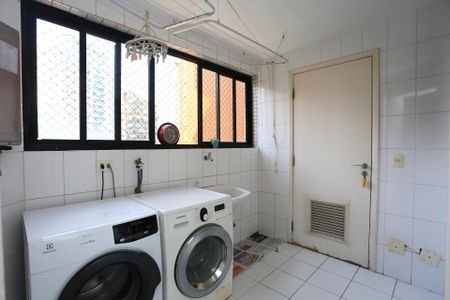 Apartamento à venda com 160m², 3 quartos e 4 vagasÁrea de Serviço