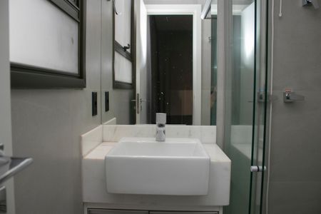 Apartamento para alugar com 60m², 2 quartos e 2 vagasBanheiro da Suíte 2