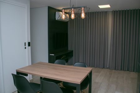 Apartamento para alugar com 60m², 2 quartos e 2 vagasSala