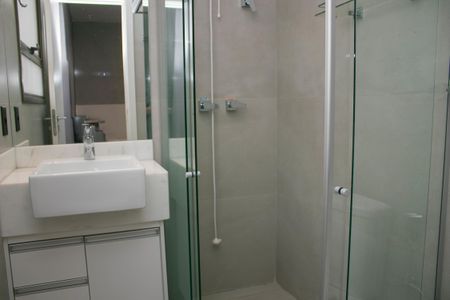 Apartamento para alugar com 60m², 2 quartos e 2 vagasBanheiro da Suíte 2