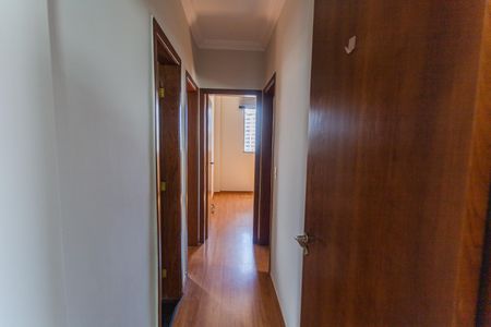 Apartamento para alugar com 200m², 4 quartos e 4 vagasCorredor