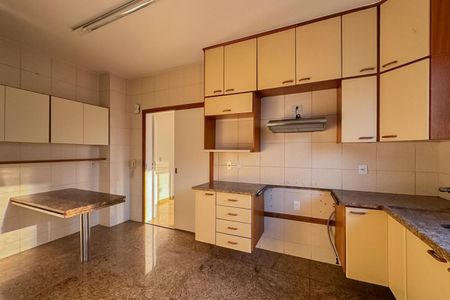 Apartamento à venda com 175m², 4 quartos e 2 vagasCozinha