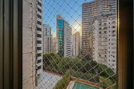 Apartamento à venda com 175m², 4 quartos e 2 vagasVista da Área de Serviço
