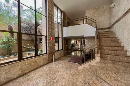 Apartamento à venda com 175m², 4 quartos e 2 vagasHall social