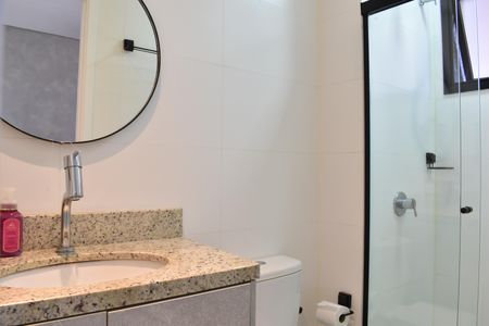 Banheiro do Studio de kitnet/studio para alugar com 1 quarto, 23m² em Centro, Curitiba
