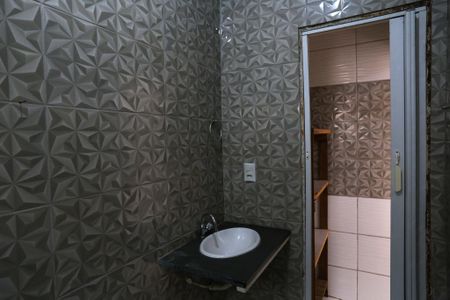 Banheiro de kitnet/studio à venda com 1 quarto, 34m² em São Paulo, Belo Horizonte