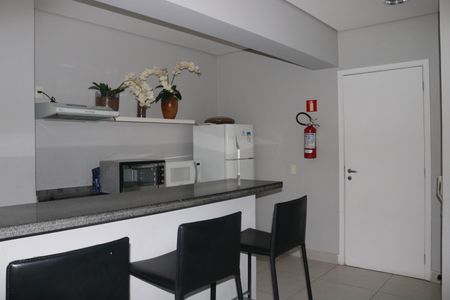Apartamento à venda com 33m², 1 quarto e sem vagaÁrea comum - Salão de festas