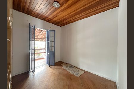 Casa à venda com 300m², 4 quartos e 3 vagasQuarto 2