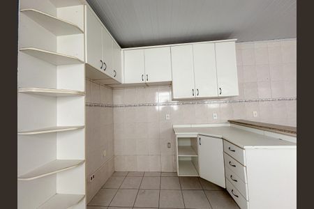 Casa à venda com 300m², 4 quartos e 3 vagasCozinha