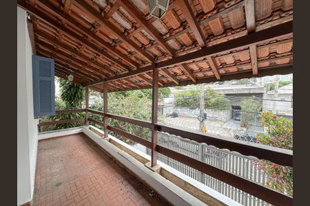 Casa à venda com 300m², 4 quartos e 3 vagasVaranda Quarto 2