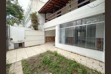 Casa à venda com 300m², 4 quartos e 3 vagasGaragem