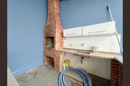 Casa à venda com 300m², 4 quartos e 3 vagasChurrasnqueira