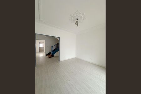 Casa à venda com 300m², 4 quartos e 3 vagasSala