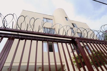 Apartamento à venda com 70m², 3 quartos e 1 vaga Apartamento à venda com 70m², 3 quartos e 1 vagaFachada