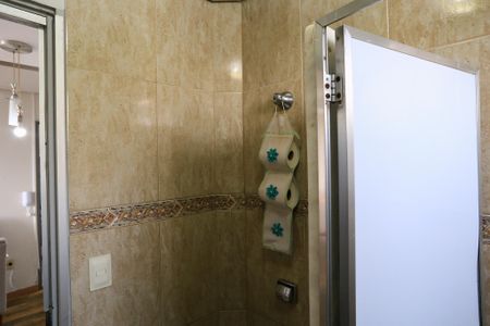 Apartamento à venda com 70m², 3 quartos e 1 vaga Apartamento à venda com 70m², 3 quartos e 1 vagaBanheiro