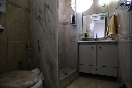 Apartamento à venda com 70m², 3 quartos e 1 vaga Apartamento à venda com 70m², 3 quartos e 1 vagaBanheiro