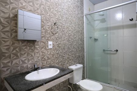 Banheiro de kitnet/studio à venda com 1 quarto, 34m² em São Paulo, Belo Horizonte