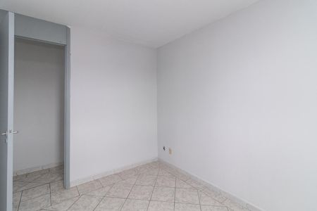 Quarto 1 de apartamento para alugar com 2 quartos, 46m² em Jardim Danfer, São Paulo