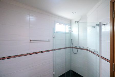 Apartamento para alugar com 188m², 3 quartos e 4 vagasBanheiro da Suíte 1