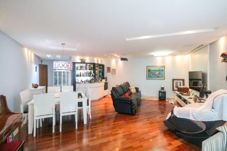 Apartamento para alugar com 188m², 3 quartos e 4 vagasSala