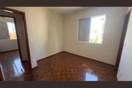 Apartamento para alugar com 105m², 3 quartos e 3 vagas Apartamento para alugar com 105m², 3 quartos e 3 vagasQuarto