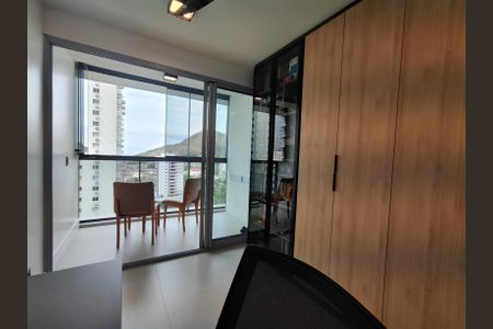 Apartamento à venda com 81m², 2 quartos e 1 vaga Apartamento à venda com 81m², 2 quartos e 1 vagaQuarto