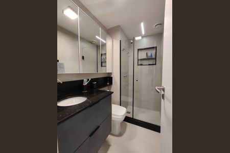 Apartamento à venda com 81m², 2 quartos e 1 vaga Apartamento à venda com 81m², 2 quartos e 1 vagaBanheiro da Suíte