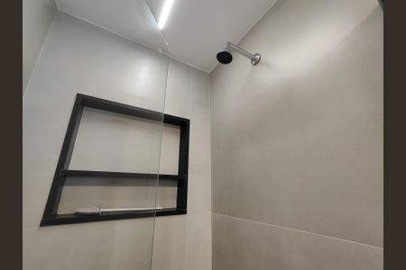 Apartamento à venda com 81m², 2 quartos e 1 vaga Apartamento à venda com 81m², 2 quartos e 1 vagaBanheiro Social