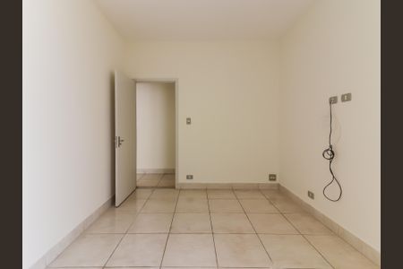 Quarto 2 de casa para alugar com 3 quartos, 150m² em Vila Butantã, São Paulo