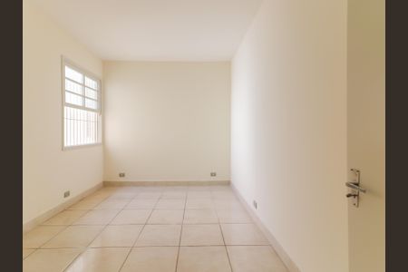 Quarto 2 de casa para alugar com 3 quartos, 150m² em Vila Butantã, São Paulo