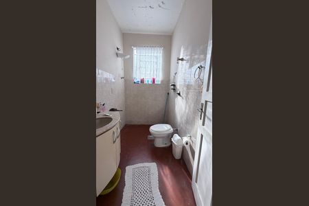 Casa à venda com 101m², 2 quartos e 3 vagas Casa à venda com 101m², 2 quartos e 3 vagasBanheiro