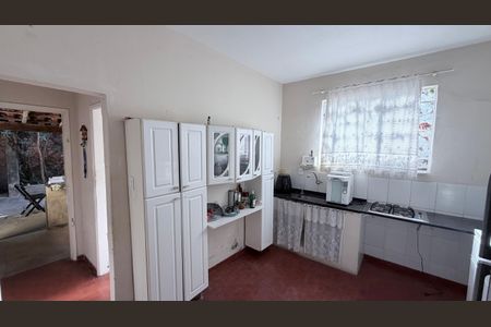 Casa à venda com 101m², 2 quartos e 3 vagas Casa à venda com 101m², 2 quartos e 3 vagasCozinha